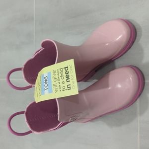 TOMS girls rain boots. Toddler size T9. Brand new.